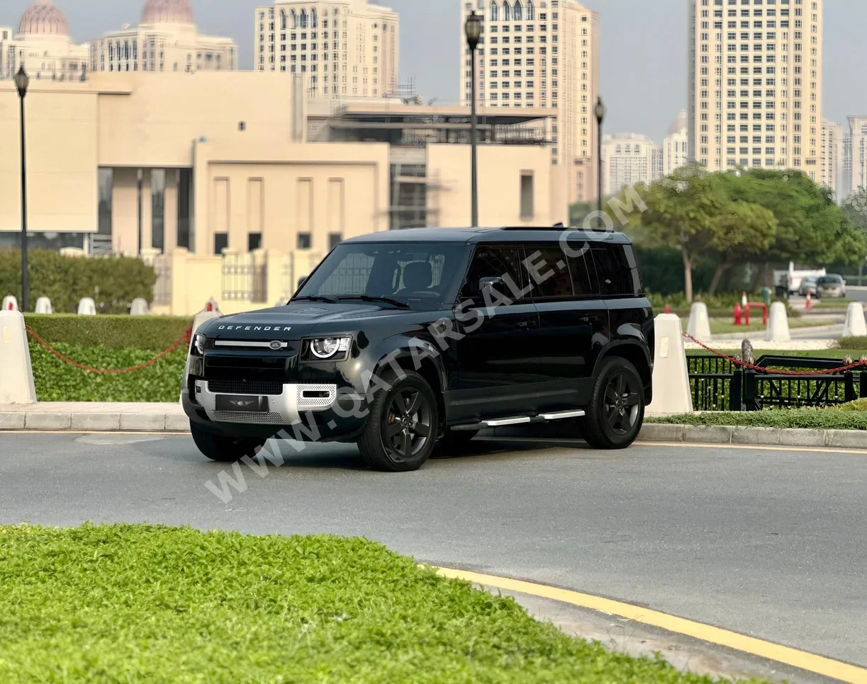 لاند روفر  ديفيندر  110 اس اي  2023  اوتوماتيك  45,000 كم  6 سلندر  دفع رباعي  اس يو في  أسود  تحت الضمان