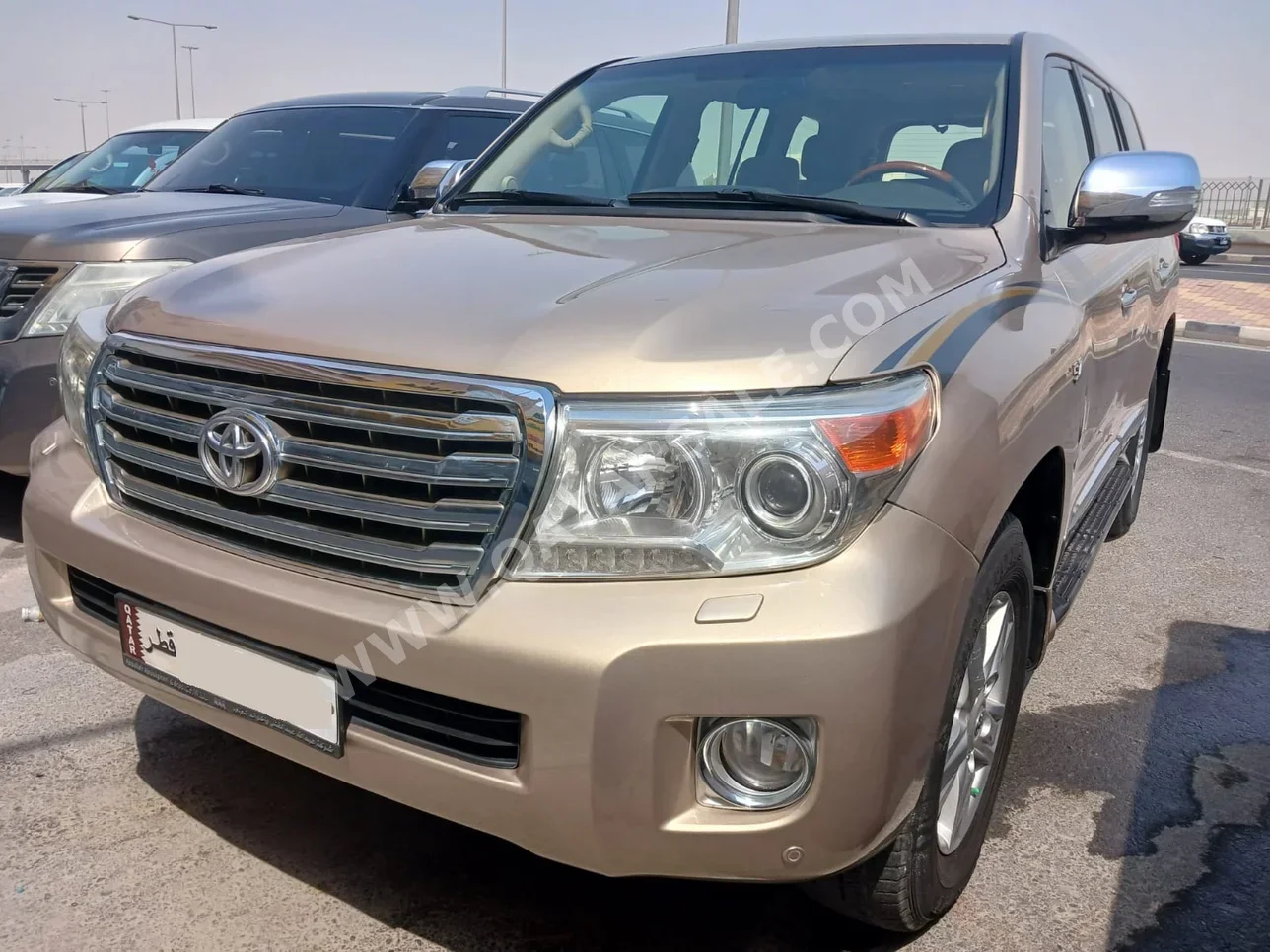 Toyota  Land Cruiser  VXR  2012  Automatic  350,000 Km  8 Cylinder  Four Wheel Drive (4WD)  SUV  Gold