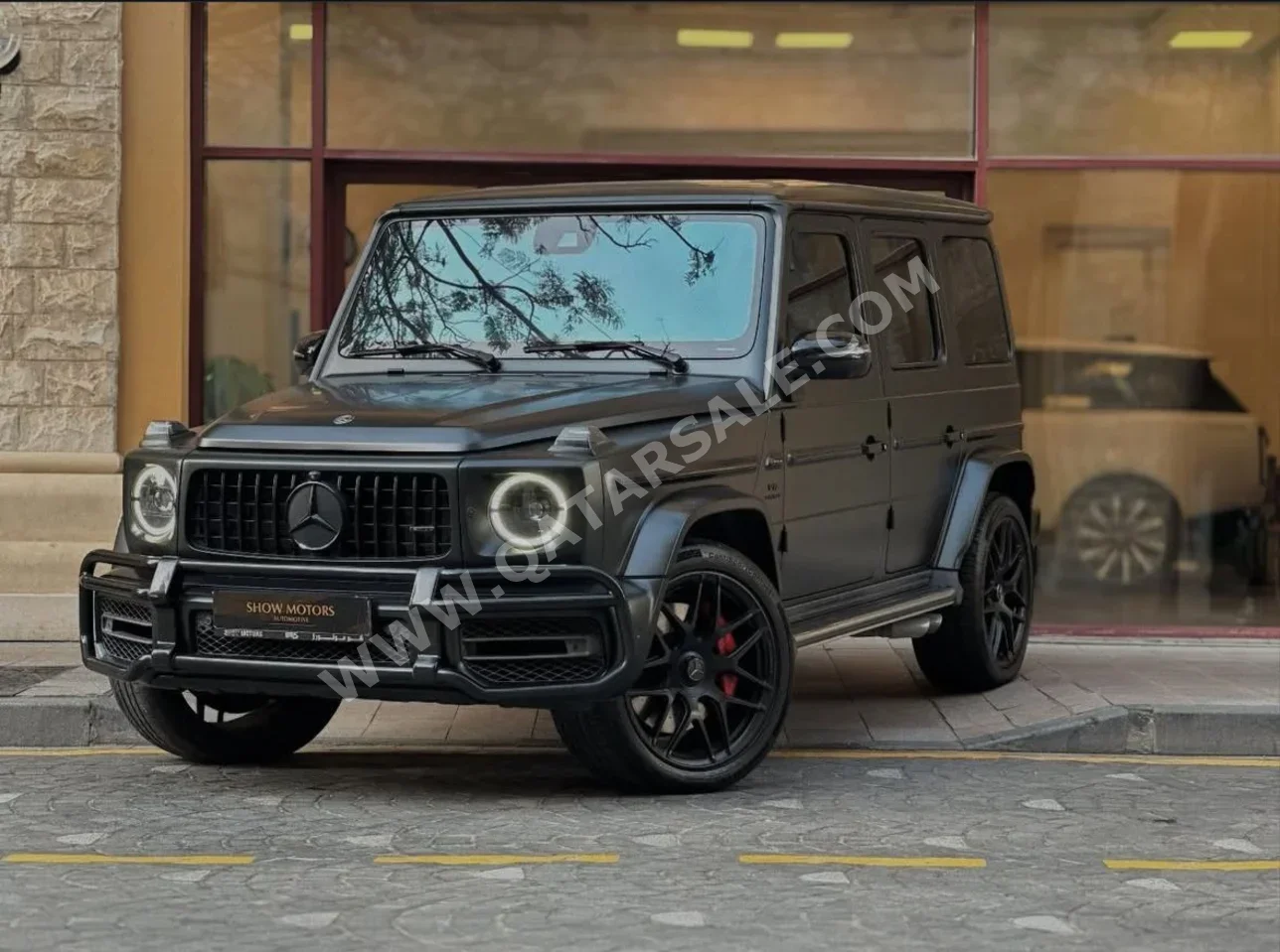 مرسيدس - بنز  جي - كلاس  63 اي ام جي  2020  اوتوماتيك  84,000 كم  8 سلندر  دفع رباعي  اس يو في  أسود