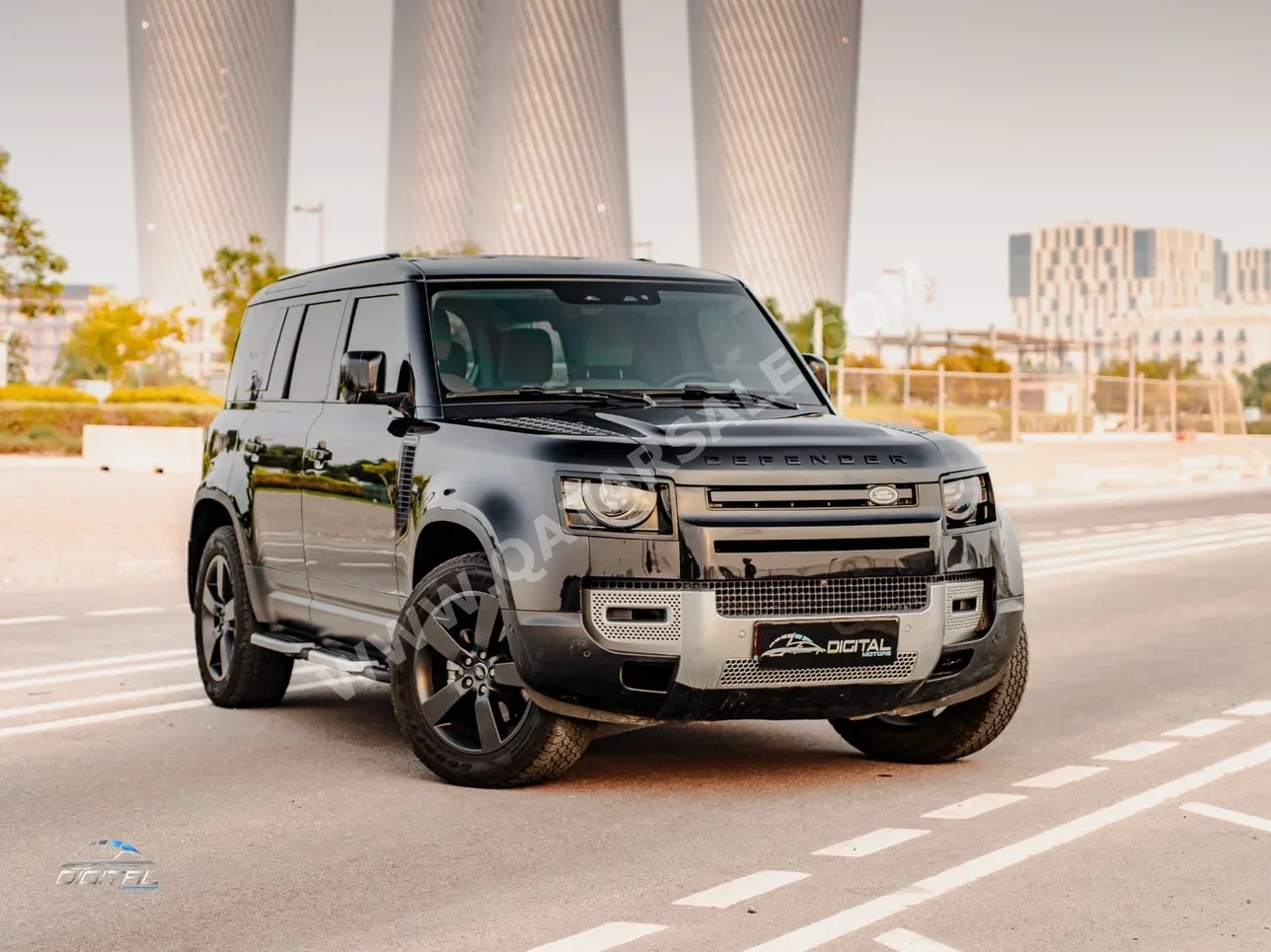 Land Rover  Defender  110 SE  2024  Automatic  37,000 Km  4 Cylinder  Four Wheel Drive (4WD)  SUV  Black  With Warranty