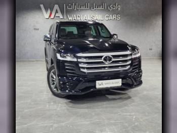 Toyota  Land Cruiser  VXR Twin Turbo  2025  Automatic  4,200 Km  6 Cylinder  Four Wheel Drive (4WD)  SUV  Black  With Warranty