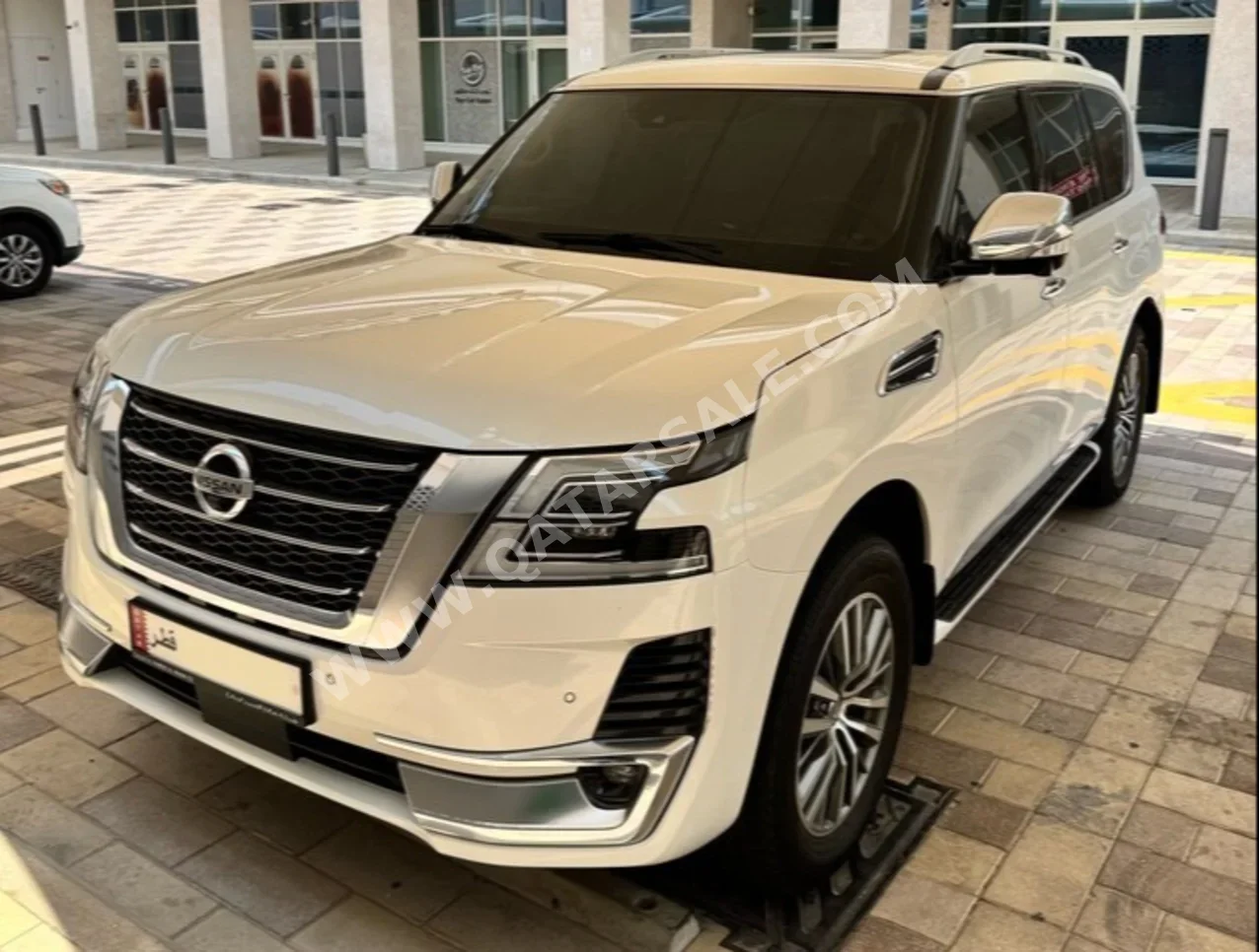 Nissan  Patrol  Platinum  2021  Automatic  95,000 Km  6 Cylinder  Four Wheel Drive (4WD)  SUV  White