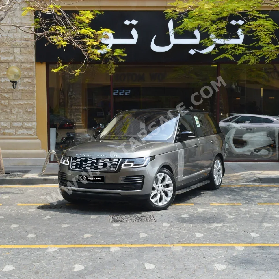 لاند روفر  رنج روفر  فوج  2019  اوتوماتيك  73,240 كم  6 سلندر  دفع رباعي  اس يو في  رمادي