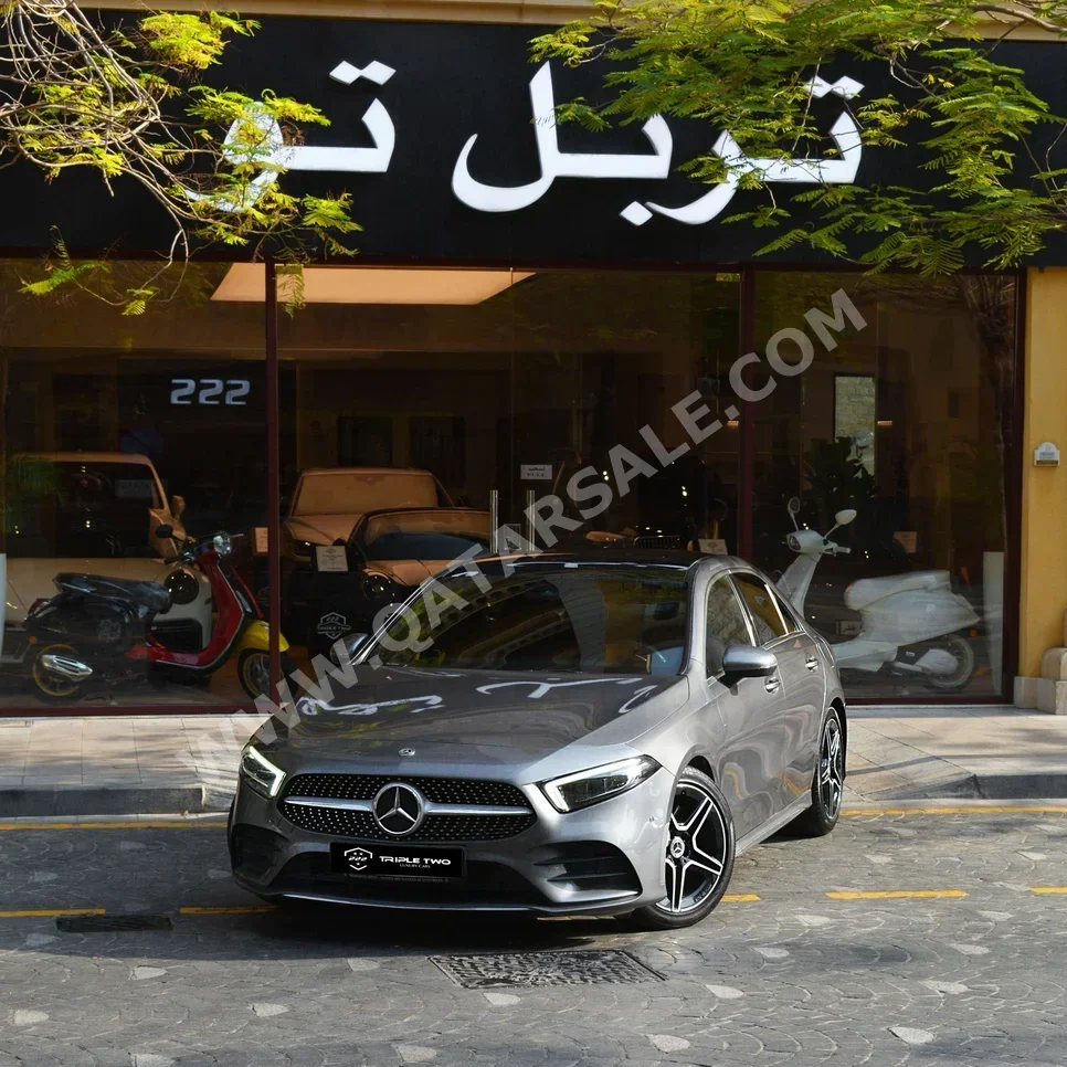 مرسيدس - بنز  ايه - كلاس  250  2020  اوتوماتيك  44,700 كم  4 سلندر  دفع خلفي  سيدان  رمادي