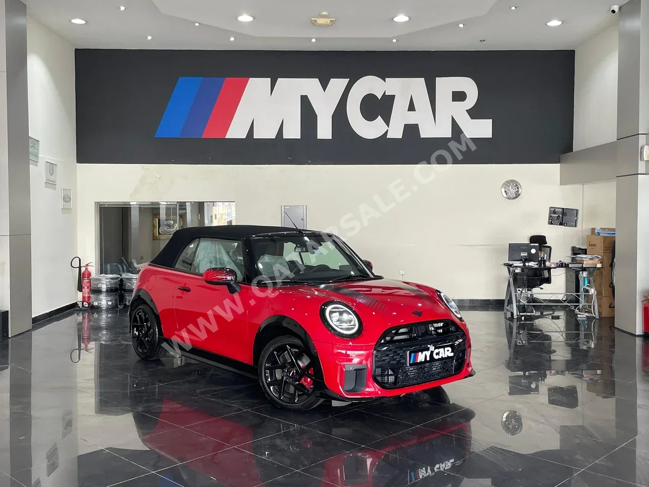 Mini  Cooper  JCW  2025  Automatic  1,000 Km  4 Cylinder  Front Wheel Drive (FWD)  Hatchback  Red  With Warranty