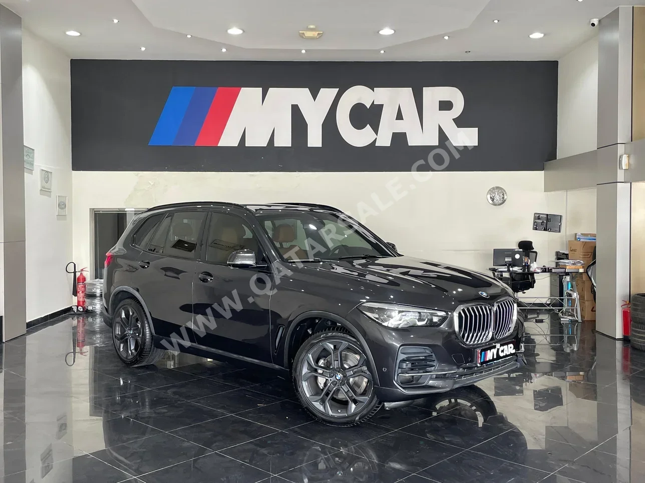 BMW  X-Series  X5  2022  Automatic  39,000 Km  6 Cylinder  Four Wheel Drive (4WD)  SUV  Gray  With Warranty