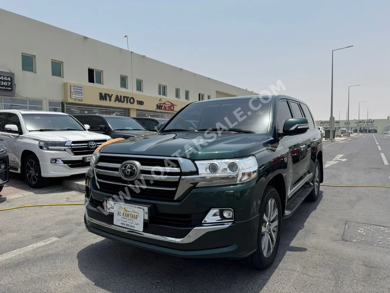 Toyota  Land Cruiser  VXR  2019  Automatic  142,000 Km  8 Cylinder  Four Wheel Drive (4WD)  SUV  Green