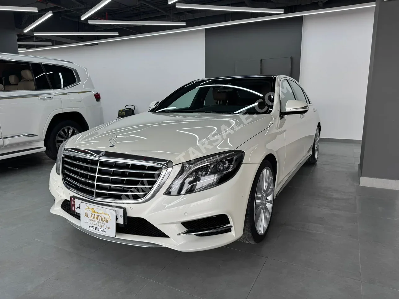 Mercedes-Benz  S-Class  400  2015  Automatic  80,000 Km  6 Cylinder  Rear Wheel Drive (RWD)  Sedan  White