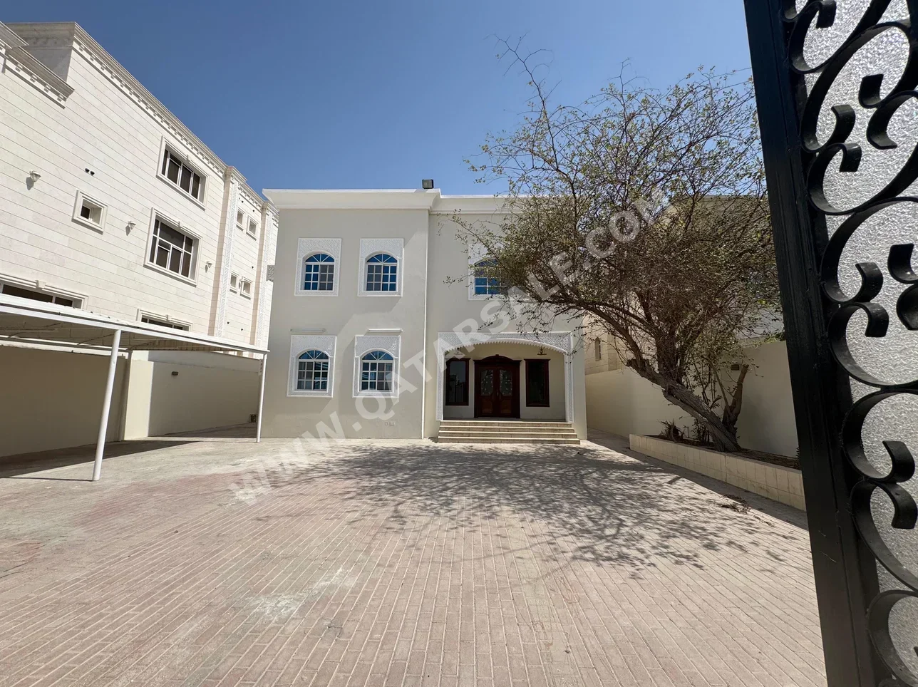 Family Residential - Not Furnished - Doha - Jeryan Nejaima - 5 Bedrooms