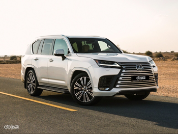 لكزس  ال اكس  600 لكجري  2022  اوتوماتيك  65,000 كم  6 سلندر  دفع رباعي  اس يو في  أبيض