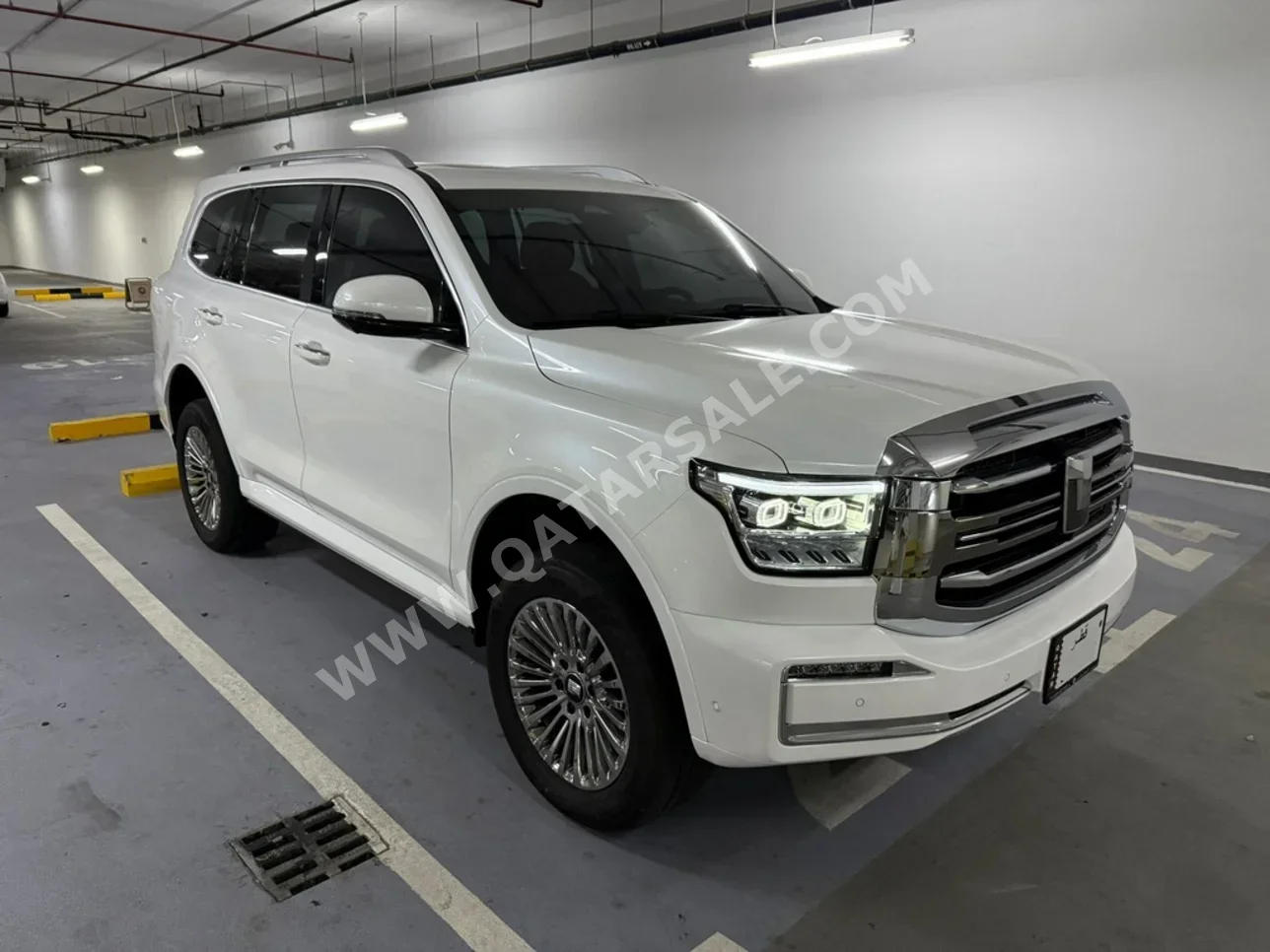 GWM  Tank  500  2025  Automatic  10,000 Km  6 Cylinder  Four Wheel Drive (4WD)  SUV  White  With Warranty