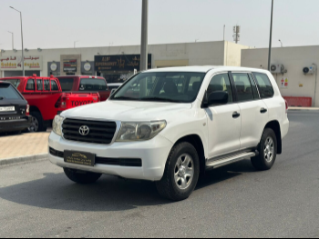 Toyota  Land Cruiser  G  2011  Automatic  132,000 Km  6 Cylinder  Four Wheel Drive (4WD)  SUV  White