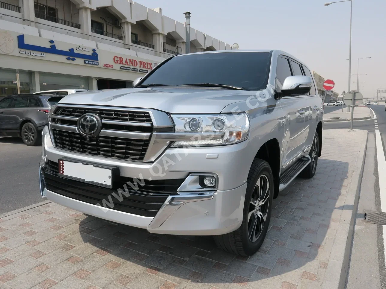 Toyota  Land Cruiser  VXR  2021  Automatic  155,000 Km  8 Cylinder  Four Wheel Drive (4WD)  SUV  Silver
