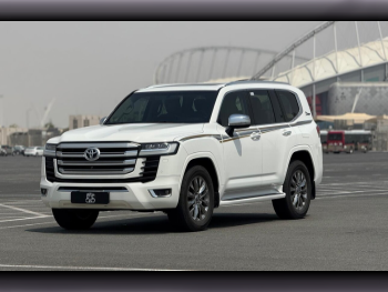 Toyota  Land Cruiser  VX Twin Turbo  2022  Automatic  133,000 Km  6 Cylinder  Four Wheel Drive (4WD)  SUV  White