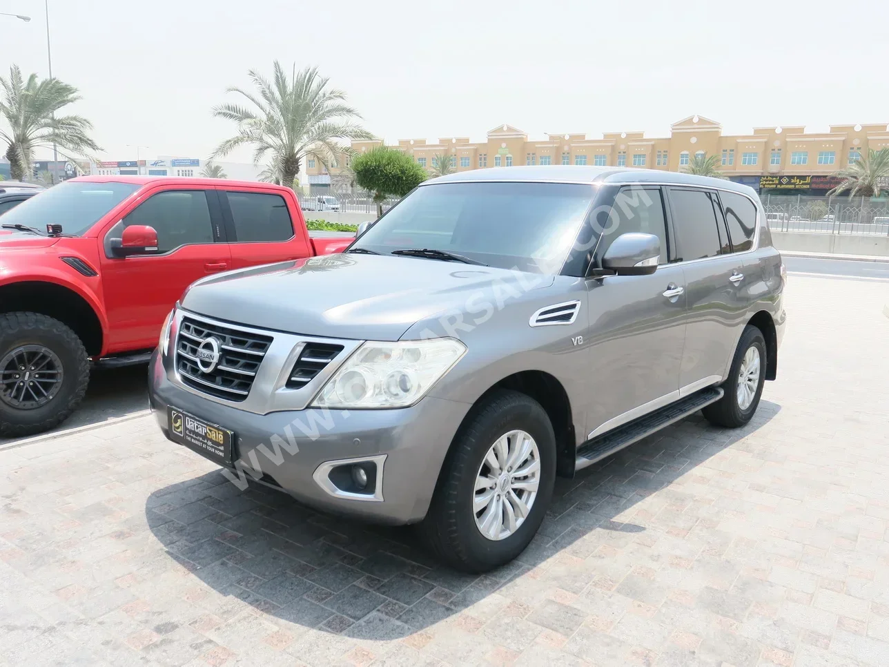 Nissan  Patrol  SE  2014  Automatic  180,000 Km  8 Cylinder  Four Wheel Drive (4WD)  SUV  Gray