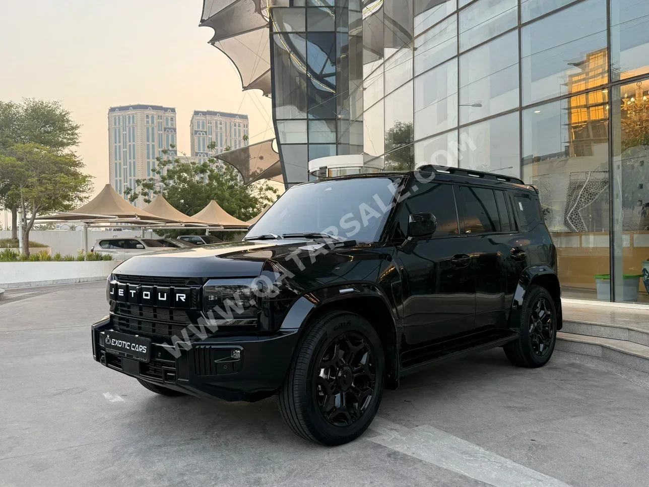 Jetour  T2  Luxury  2025  Automatic  10,350 Km  4 Cylinder  Four Wheel Drive (4WD)  SUV  Black  With Warranty