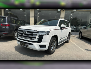 Toyota  Land Cruiser  GXR Twin Turbo  2025  Automatic  0 Km  6 Cylinder  Four Wheel Drive (4WD)  SUV  White  With Warranty