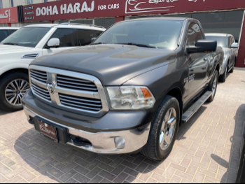 Dodge  Ram  1500  2017  Automatic  128,000 Km  8 Cylinder  Four Wheel Drive (4WD)  Pick Up  Gray