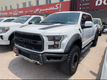 Ford  Raptor  2017  Automatic  164,000 Km  6 Cylinder  Four Wheel Drive (4WD)  Pick Up  White