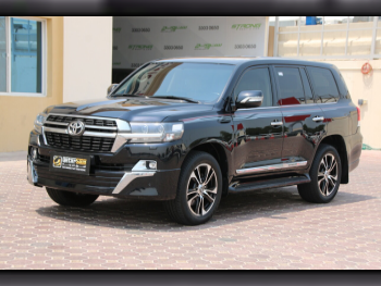 Toyota  Land Cruiser  GXR- Grand Touring  2021  Automatic  188,000 Km  8 Cylinder  Four Wheel Drive (4WD)  SUV  Black