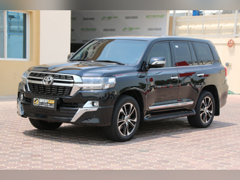 Toyota  Land Cruiser  GXR- Grand Touring  2021  Automatic  188,000 Km  8 Cylinder  Four Wheel Drive (4WD)  SUV  Black