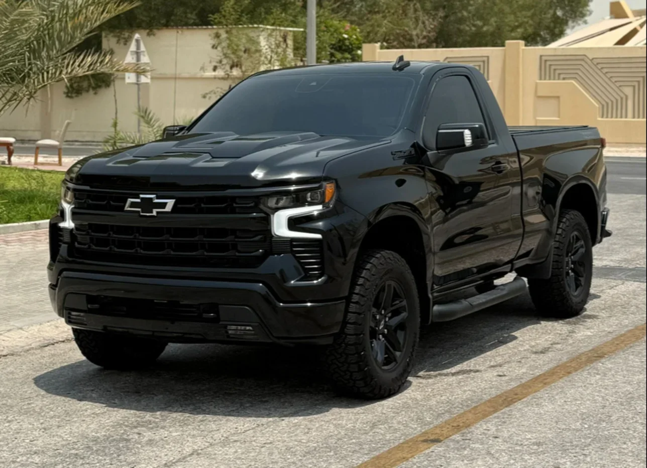 Chevrolet  Silverado  Trail Boss  2022  Automatic  64,000 Km  8 Cylinder  Four Wheel Drive (4WD)  Pick Up  Black