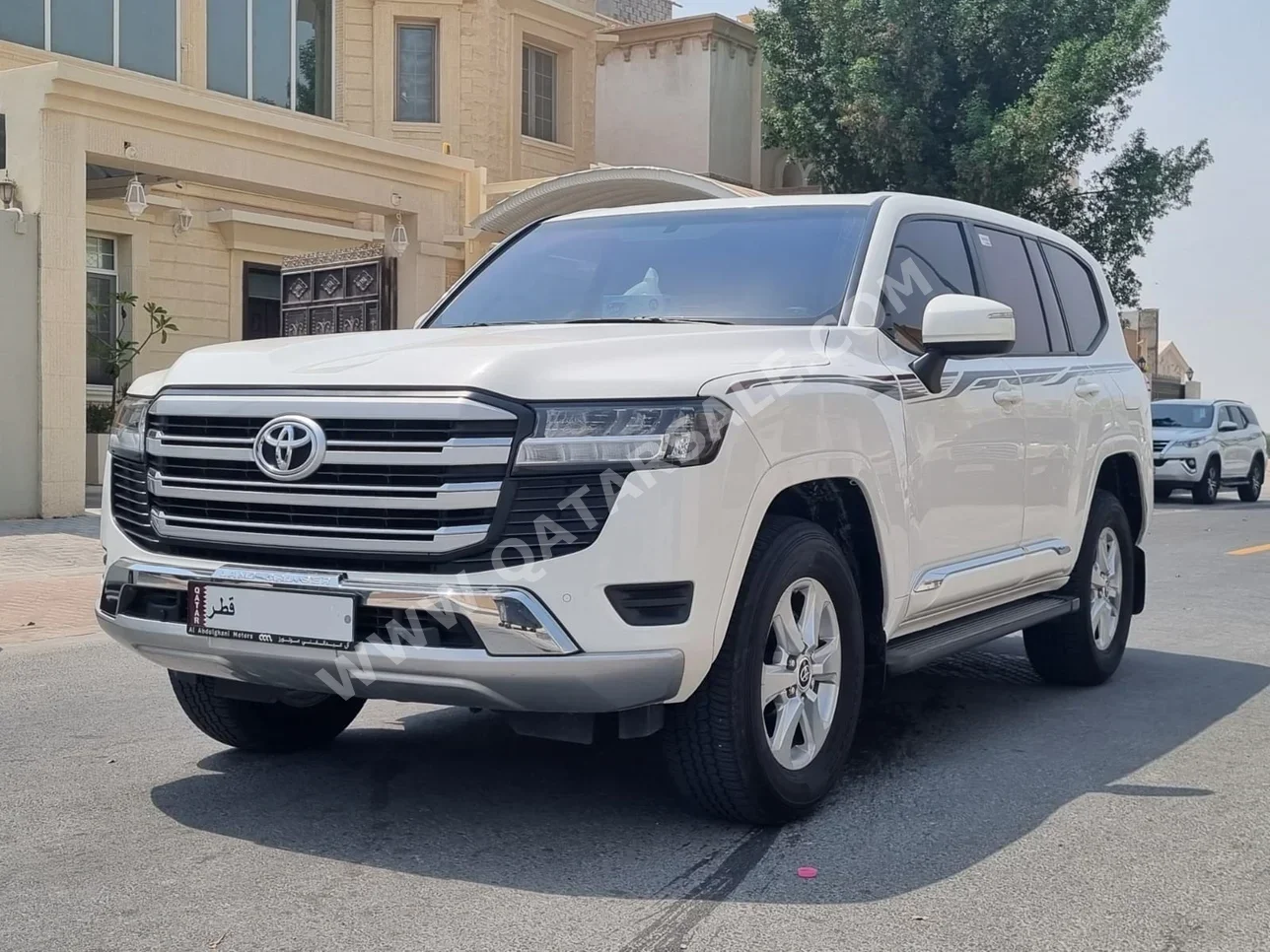 Toyota  Land Cruiser  GXR  2024  Automatic  34,000 Km  6 Cylinder  Four Wheel Drive (4WD)  SUV  White  With Warranty