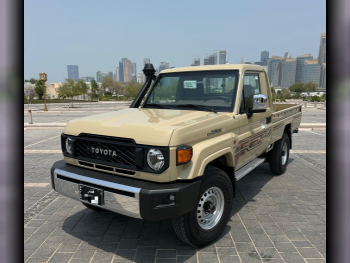Toyota  Land Cruiser  LX  2025  Manual  0 Km  4 Cylinder  Four Wheel Drive (4WD)  Pick Up  Beige  With Warranty