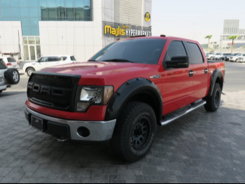 فورد  أف  150  2012  اوتوماتيك  279,000 كم  8 سلندر  دفع رباعي  بيكب  أحمر