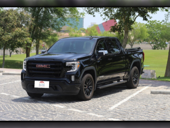 GMC  Sierra  Elevation  2022  Automatic  91,000 Km  8 Cylinder  Four Wheel Drive (4WD)  Pick Up  Black