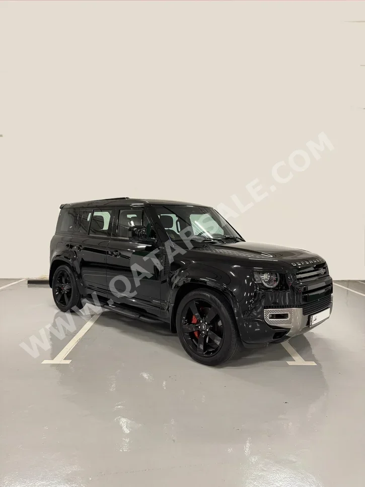 Land Rover  Defender  110 X  2023  Automatic  30,000 Km  6 Cylinder  Four Wheel Drive (4WD)  SUV  Black  With Warranty