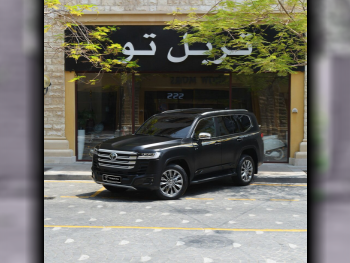 Toyota  Land Cruiser  VXR  2025  Automatic  2,200 Km  6 Cylinder  Four Wheel Drive (4WD)  SUV  Black  With Warranty