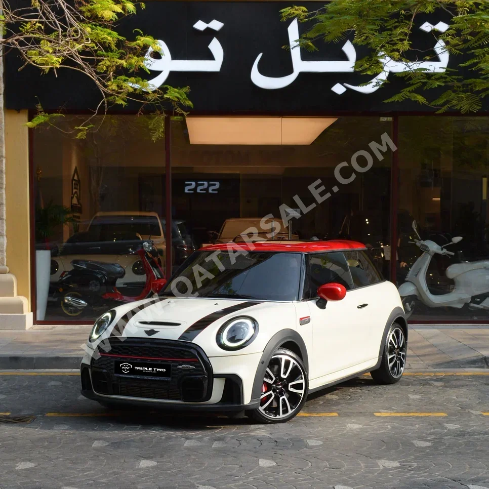 Mini  Cooper  JCW  2022  Automatic  40,500 Km  4 Cylinder  Front Wheel Drive (FWD)  Hatchback  White  With Warranty