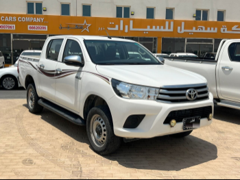 تويوتا  هاي لوكس  2019  اوتوماتيك  125,000 كم  4 سلندر  دفع رباعي  بيكب  أبيض