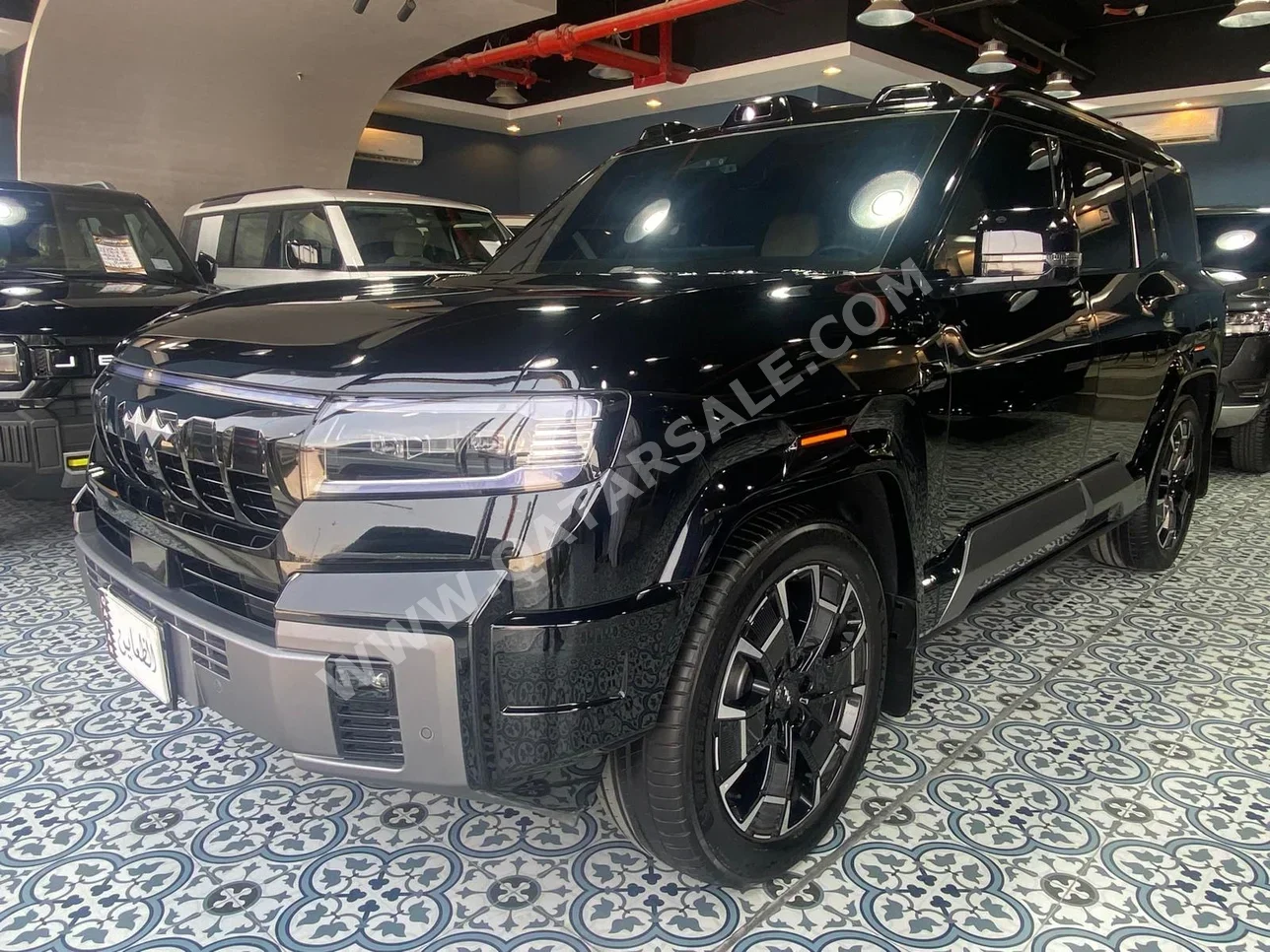 BYD  Leopard 8  Flagship  2025  Automatic  4,000 Km  6 Cylinder  Four Wheel Drive (4WD)  SUV  Black  With Warranty