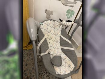 Baby seat / Bouncers and Swings
