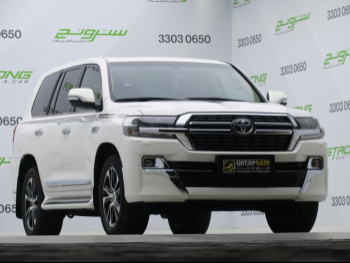 Toyota  Land Cruiser  GXR  2021  Automatic  101,000 Km  6 Cylinder  Four Wheel Drive (4WD)  SUV  White