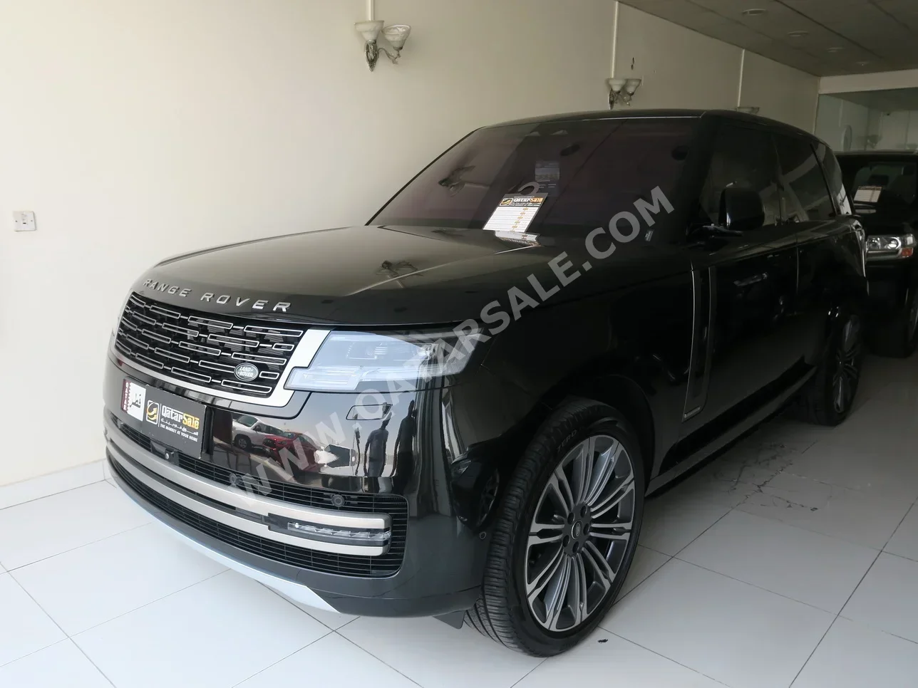 Land Rover  Range Rover  Vogue  Autobiography  2023  Automatic  14,000 Km  8 Cylinder  Four Wheel Drive (4WD)  SUV  Black  With Warranty