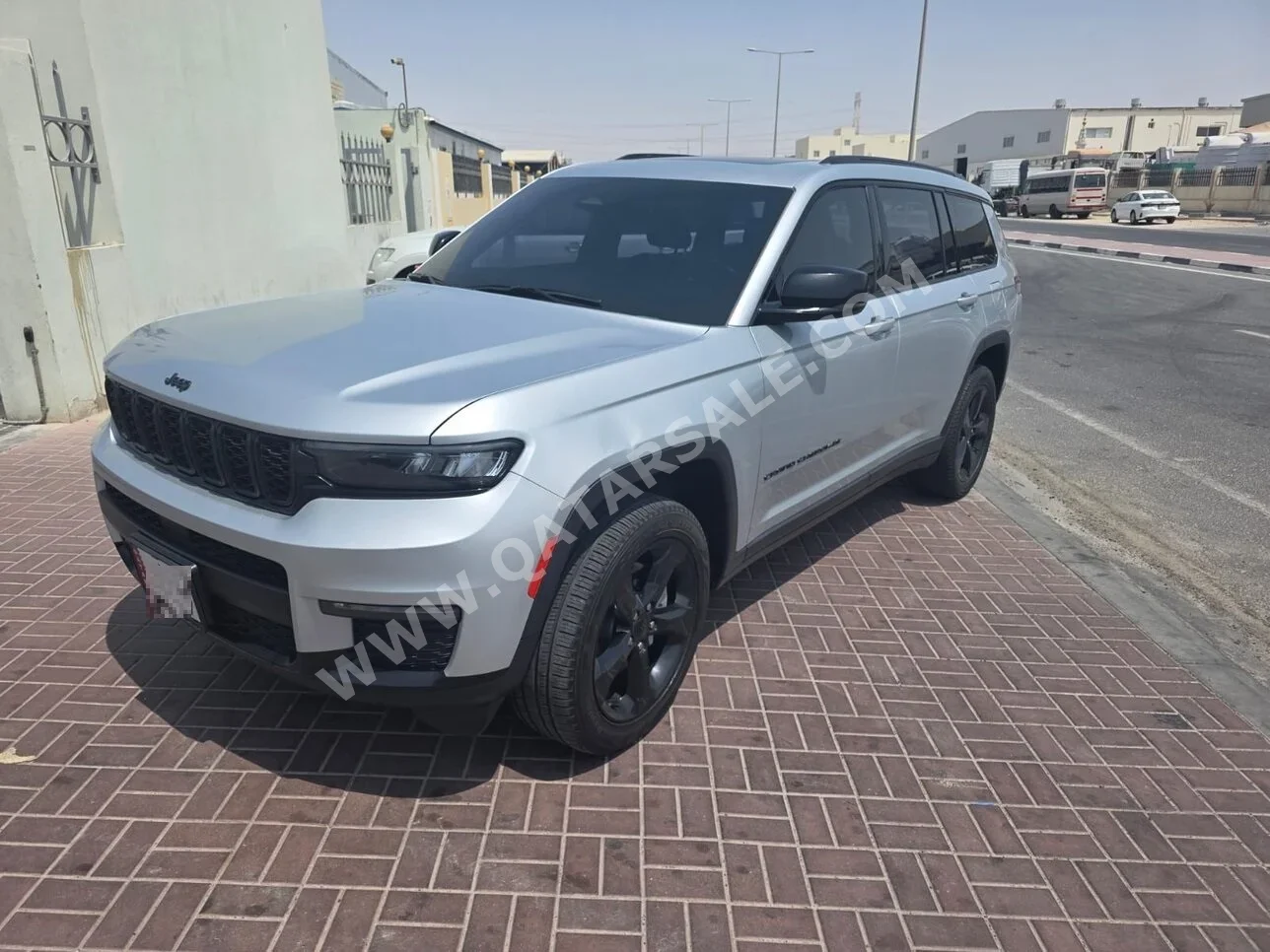 Jeep  Grand Cherokee  Altitude  2023  Automatic  53,300 Km  6 Cylinder  Four Wheel Drive (4WD)  SUV  Silver  With Warranty