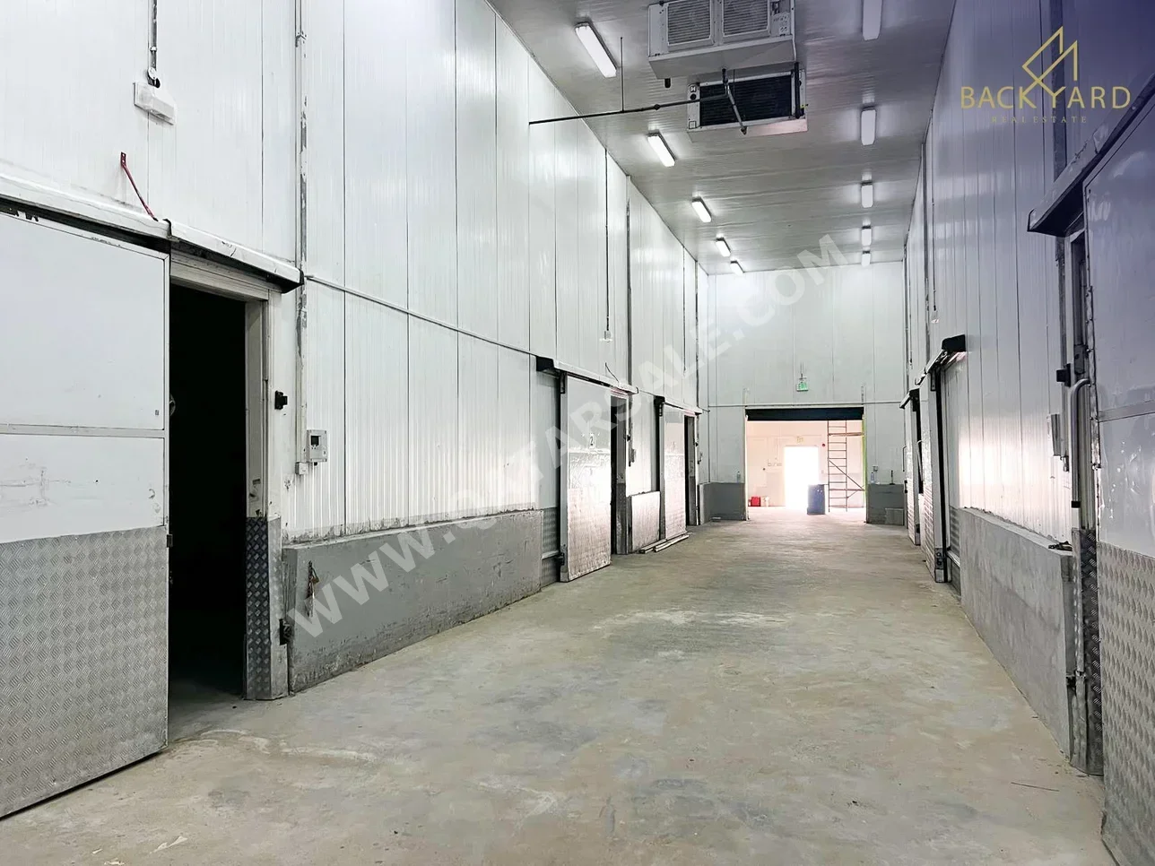 Warehouses & Stores - Al Wakrah  - Industrial Area  -Area Size: 2020 Square Meter