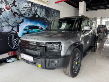 Jetour  T2  Luxury Plus  2025  Automatic  700 Km  4 Cylinder  Four Wheel Drive (4WD)  SUV  Black  With Warranty