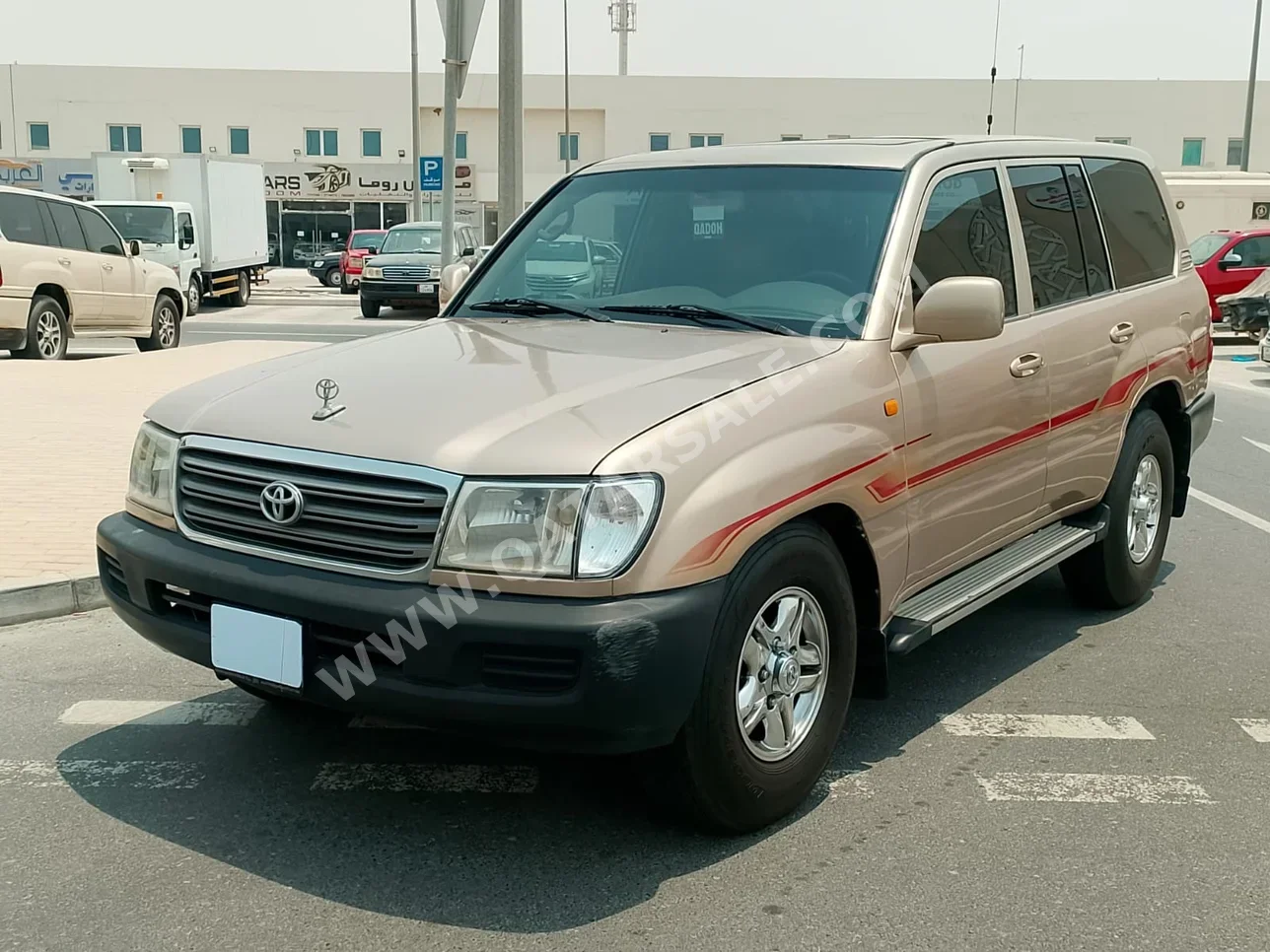 Toyota  Land Cruiser  GX  2004  Automatic  284,000 Km  6 Cylinder  Four Wheel Drive (4WD)  SUV  Gold
