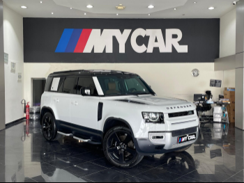 Land Rover  Defender  110 HSE  2024  Automatic  30,000 Km  6 Cylinder  Four Wheel Drive (4WD)  SUV  White  With Warranty