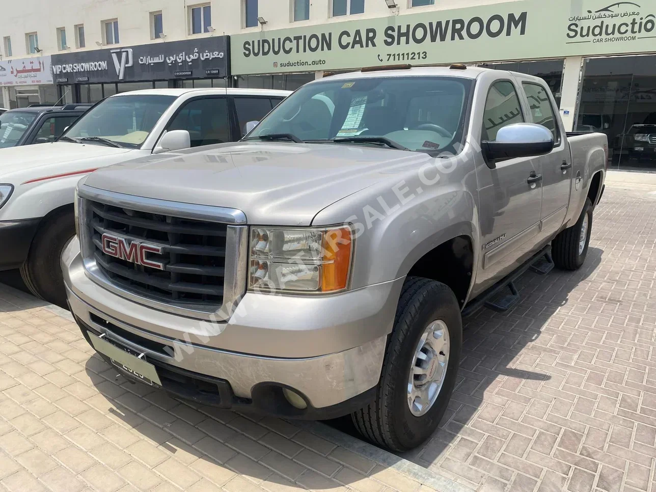 GMC  Sierra  1500  2008  Automatic  400,000 Km  8 Cylinder  Four Wheel Drive (4WD)  Pick Up  Silver