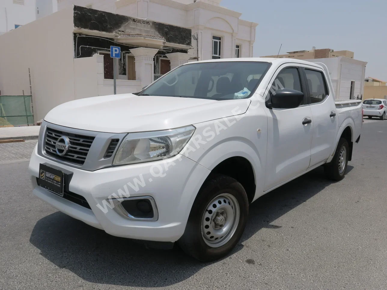 Nissan  Navara  2016  Manual  146,000 Km  4 Cylinder  Rear Wheel Drive (RWD)  Pick Up  White