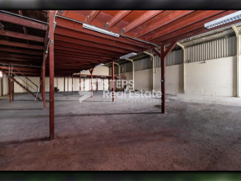 Warehouses & Stores - Al Rayyan  - Industrial Area  -Area Size: 800 Square Meter