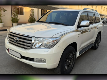 Toyota  Land Cruiser  VXR  2008  Automatic  356,000 Km  8 Cylinder  Four Wheel Drive (4WD)  SUV  White