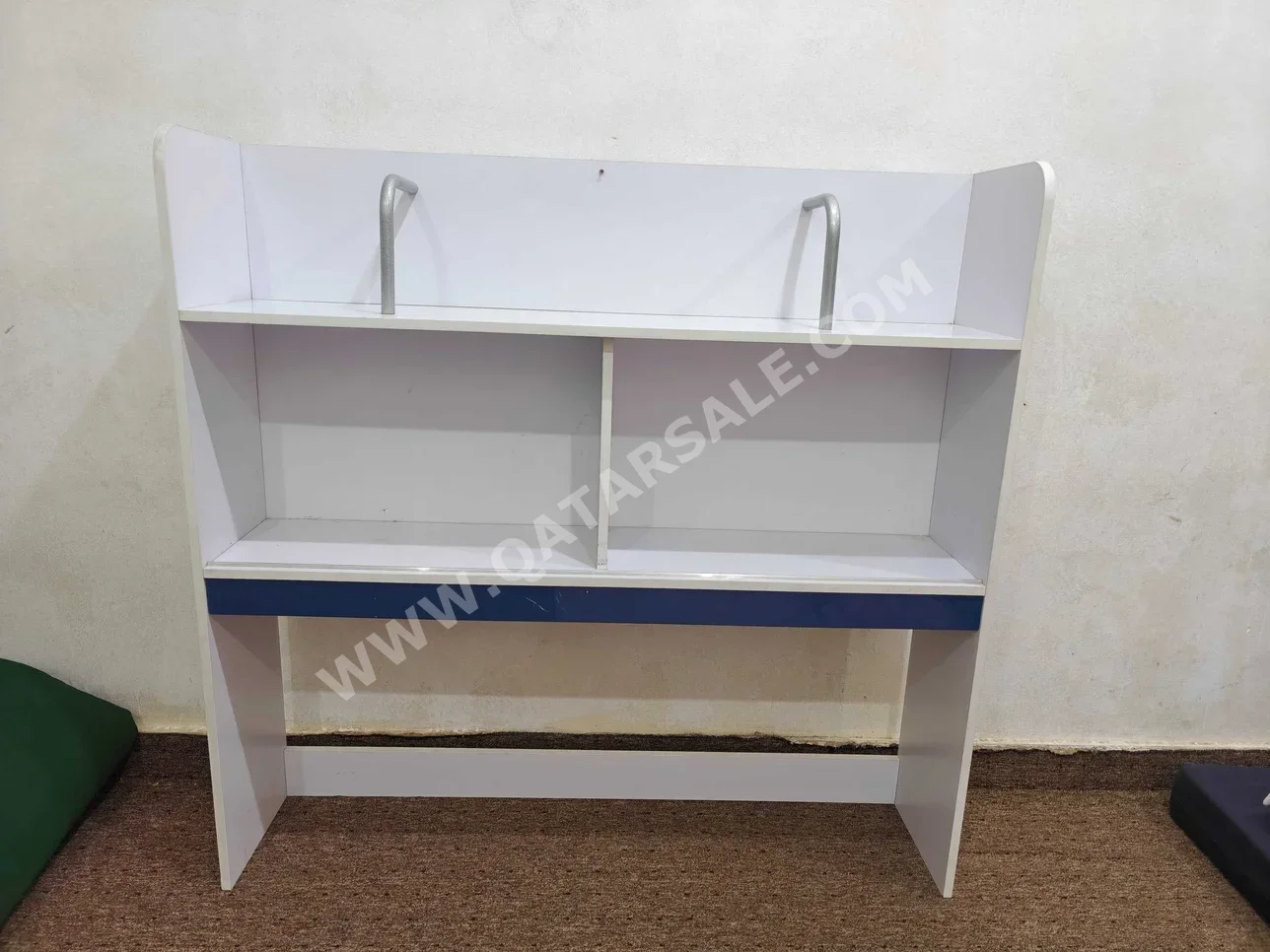 مكتبات و وحدات رفوف مكتبة  - أبيض