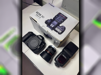 Digital Cameras Canon  EOS 5D - Mark IV  - 30 MP  - 12K