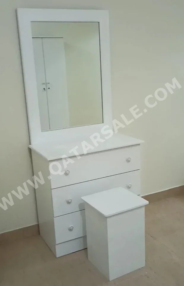 Bedroom Sets - 5 Pieces Set  - White
